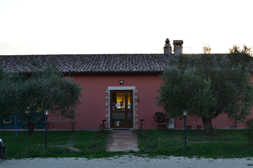 Agriturismo Il Merollo Hotell Todi Eksteriør bilde