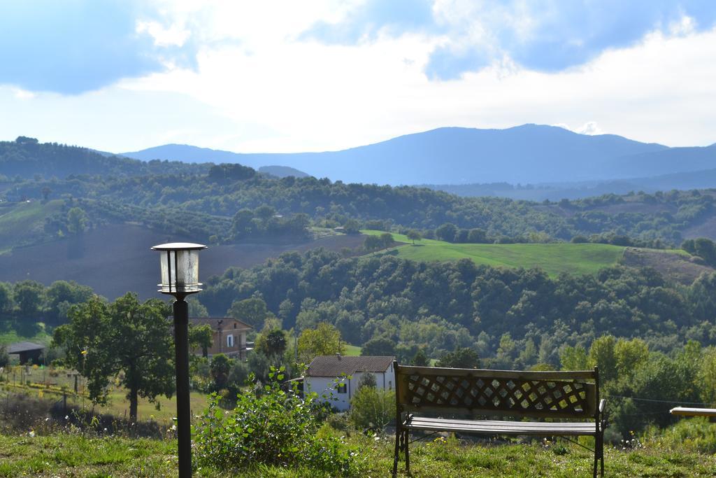 Agriturismo Il Merollo Hotell Todi Eksteriør bilde