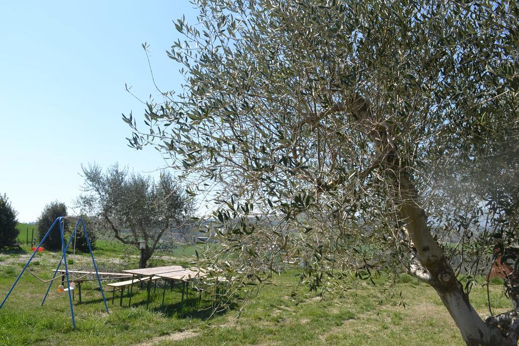 Agriturismo Il Merollo Hotell Todi Eksteriør bilde