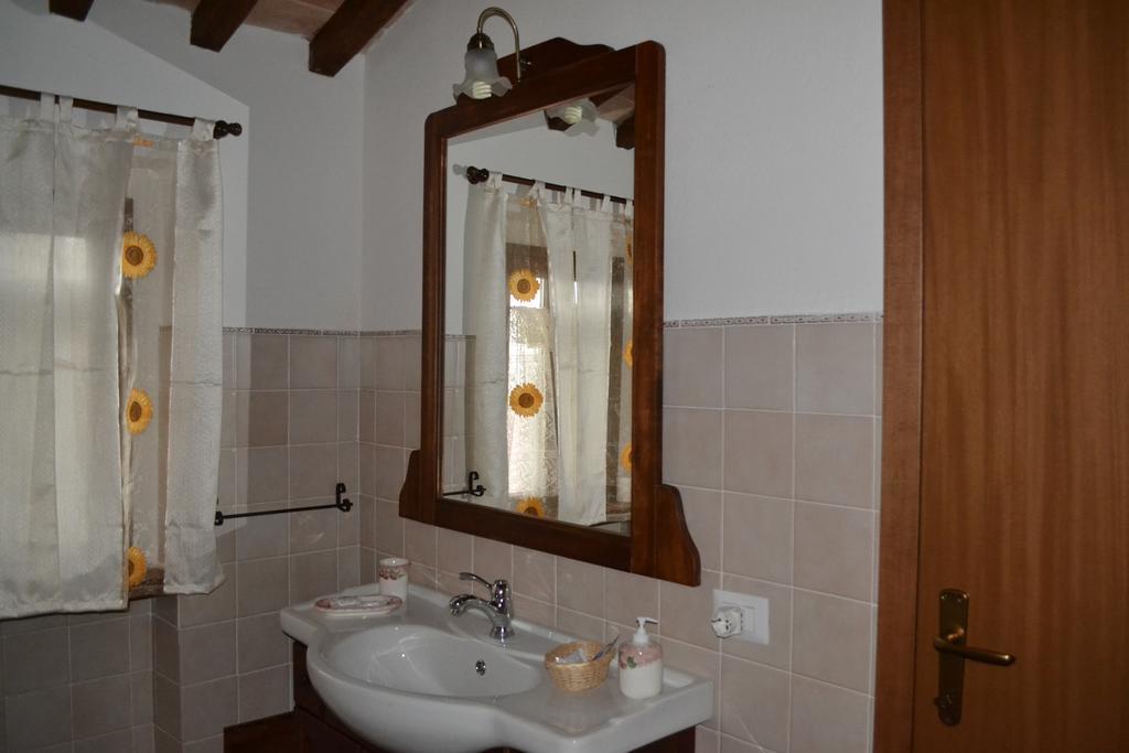 Agriturismo Il Merollo Hotell Todi Eksteriør bilde